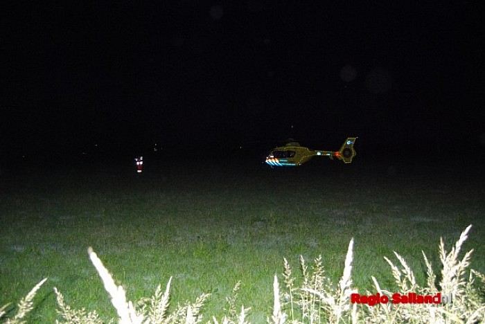 Traumaheli assisteert ambulance te Lemelerveld - Foto: Robin Duteweerd